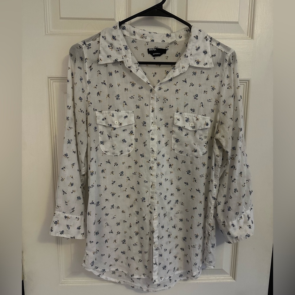 BDG Three-Quarters Sleeve Button-Down Shirt